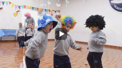 Colegio Perito Moreno: Kermesse por el Día de los Jardines de Infantes