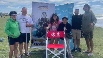 Alumnos del Instituto Tavelli crearon sillas aptas para llegar a la orilla del mar